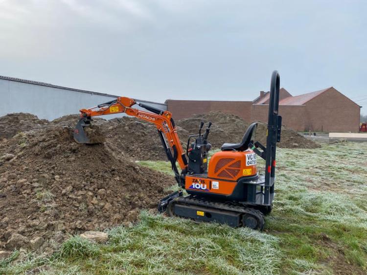 minigraver Hitatchi 1 ton